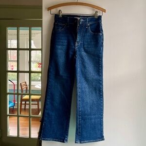 Levi's High Waisted Crop Flare Jeans- Sz 24